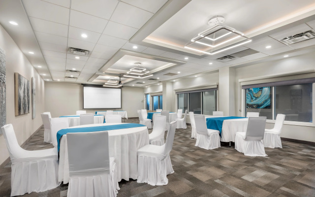 Executive Residency by Best Western Calgary City View North