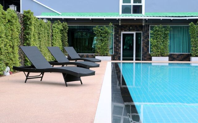 Blue Sky Residence Airport