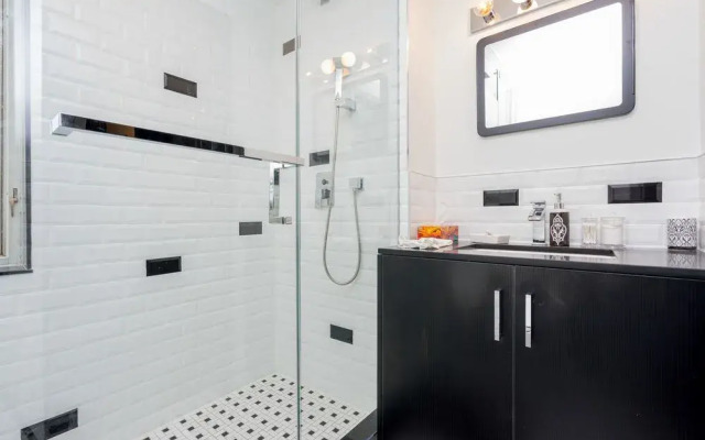 Applewood Suites - The Trinity Loft