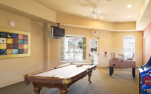 Cresent Moon by VillaDirect