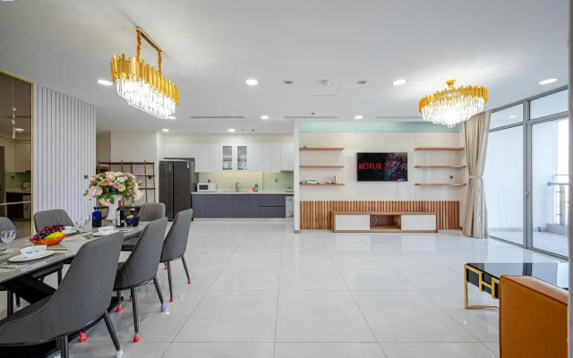 Long Apartment - Vinhomes Golden River