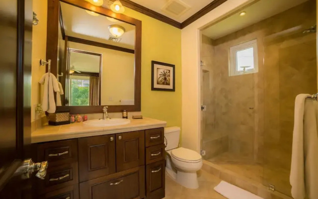 Altavista 5A 3 bdr 3 Bath Ocean View