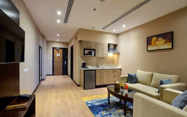 Naviti Warwick Dammam