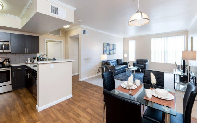 Global Luxury Suites at San Fernando