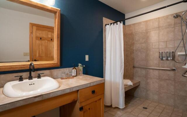Black Bear Lodge