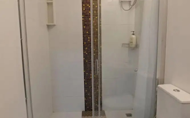 1 Cozy Bedroom Condo Unit-apple One Banawa Cebu