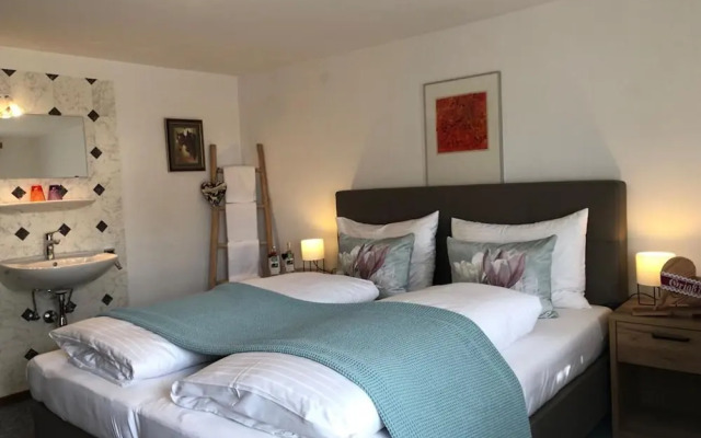 Cozy Chalet in Bramberg am Wildkogel with Sauna near Ski Lift