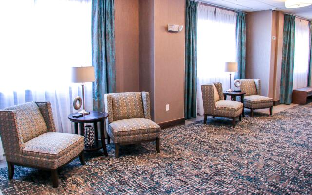 Holiday Inn & Suites Denver Tech Center-Centennial by IHG