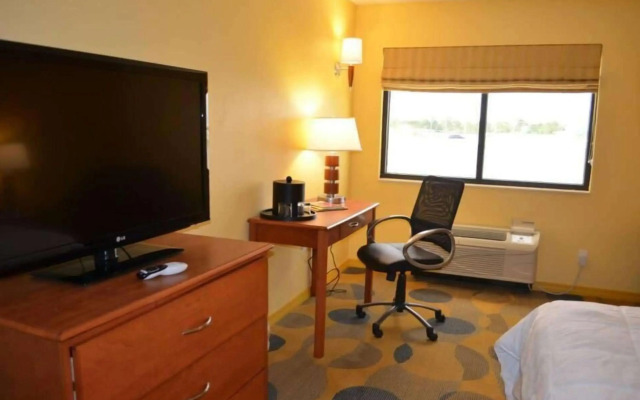 Marble Waters Hotel & Suites, Trademark by Wyndham