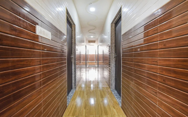 Fabhotel Maa Gayatri Sadan