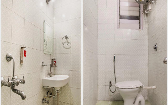 Flagship 75604 Hotel Embassy Exhibition Rd