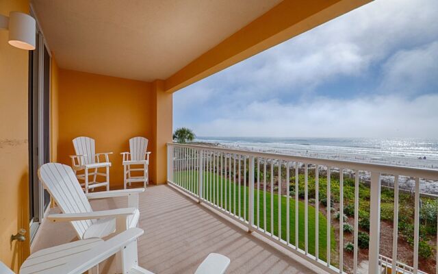 Azure 218 4 Bedroom Condo