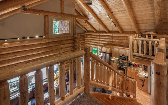 Big Jim Mountain Lodge