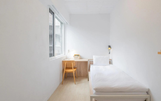 Flip Flop Hostel - Main Station