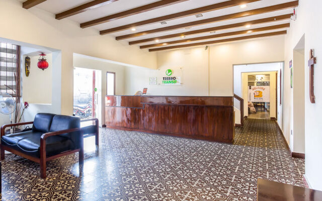 OYO Flagship 2207 Hotel Transit