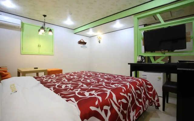 Yegrina Motel