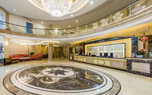 Kunming Hongrun Hotel (Kunming Railway Station MixC Branch)
