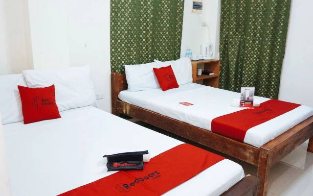 RedDoorz Plus @ Catarman Dauis