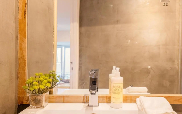 Contemporary Apartment in Chiado 3