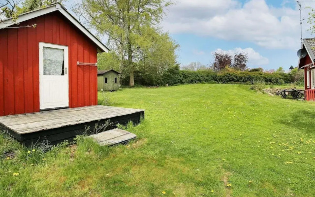 6 Person Holiday Home in Dronningmolle-by Traum