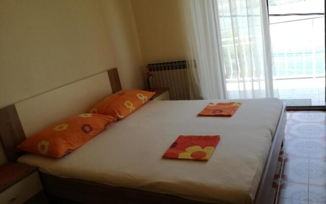 Apartments Dragan