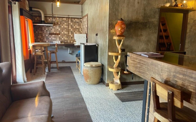 OYO 90368 Jono's Place Guesthouse