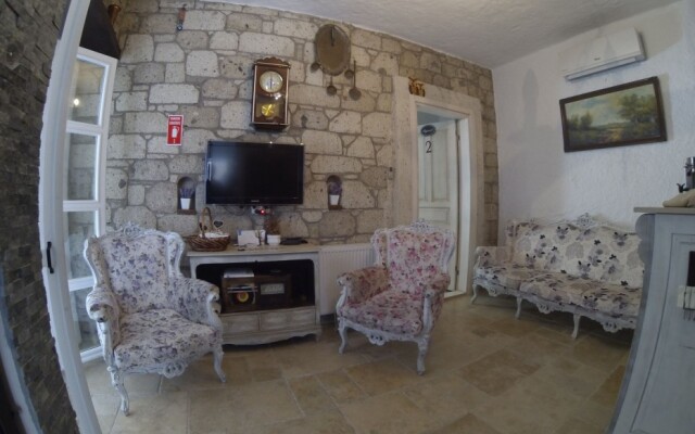 Alacati Konak Altinel