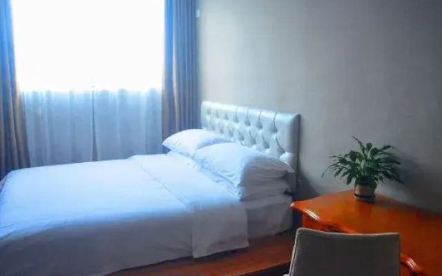 Vienna 3 Best Hotel (Yangchun Bus Station)