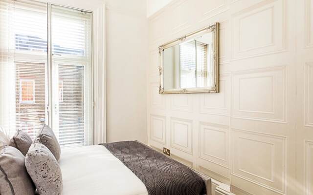 Stylish Apartment In Leafy Richmond