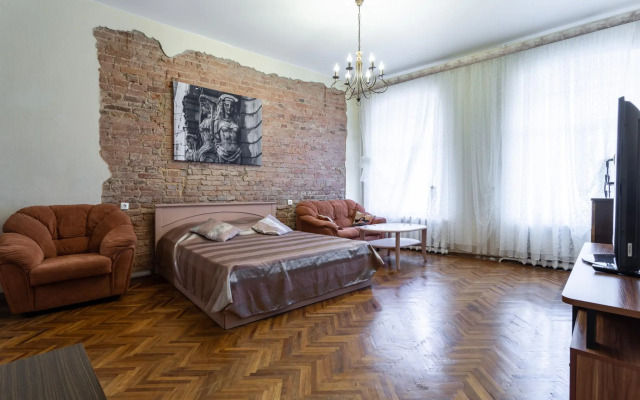 Апартаменты на набережной Адмиралтейского канала 5