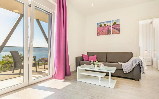 Two-Bedroom Apartment in Medici
