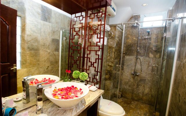 Hanoi Central Park Hotel