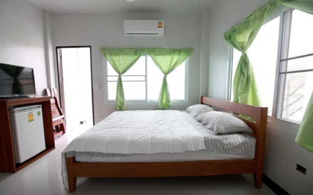 Koh Sichang Unseen
