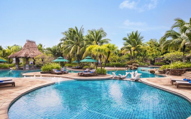 Le Meridien Shimei Bay Beach Resort & Spa