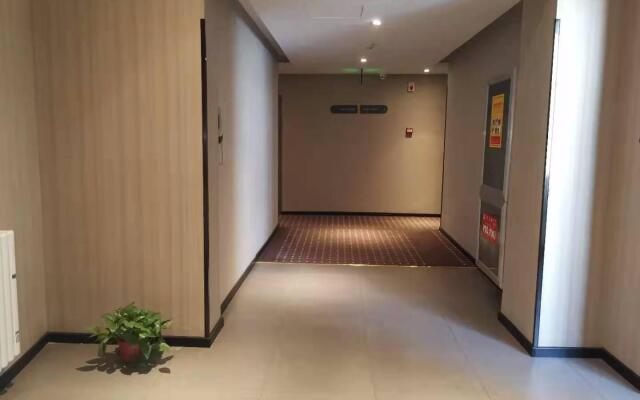 Hi Inn Weifang Railway Station Square