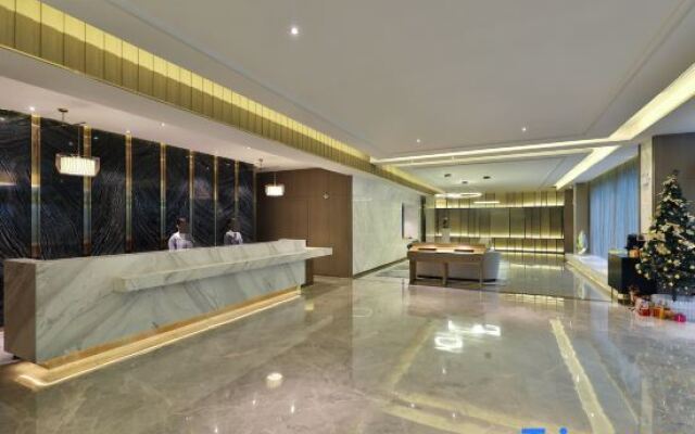 Orange Hotel  (Shanghai Hongqiao Railway Station Beidi Road)