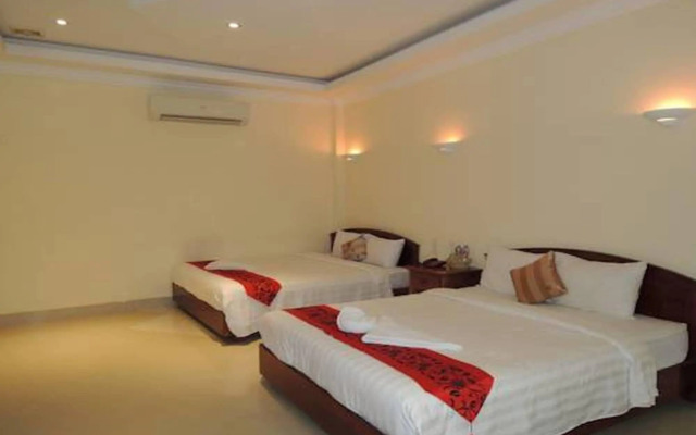 Lux Star Town Hotel