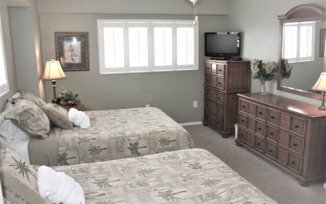 Jamaica Royale - 405 - 2 Br Condo