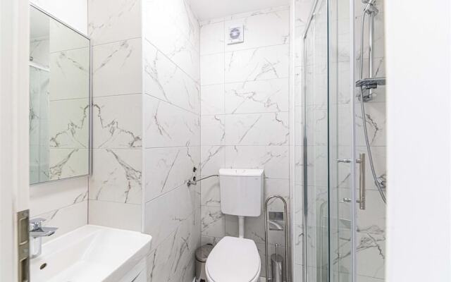 Bozo - 100m to the sea - A4