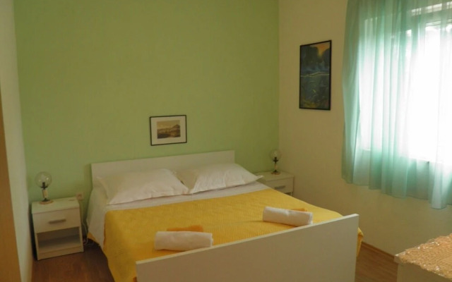 Jak - Comfortable Apartments - A2-gornji