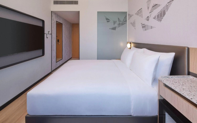 Aloft Singapore Novena