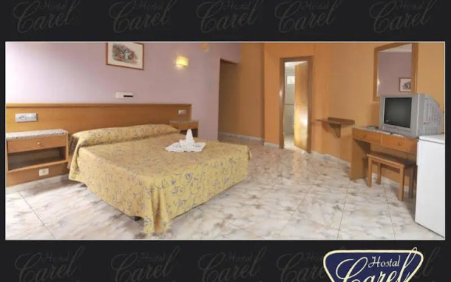 Hostal Carel