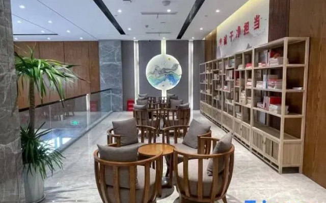 Suide Humanities Hotel (Henan Mechanical and Electrical College)