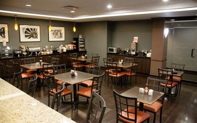 Best Western Plus Olathe Hotel
