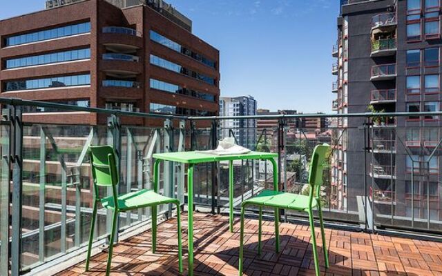 Penthouse 2BR in Yaletown by Sonder