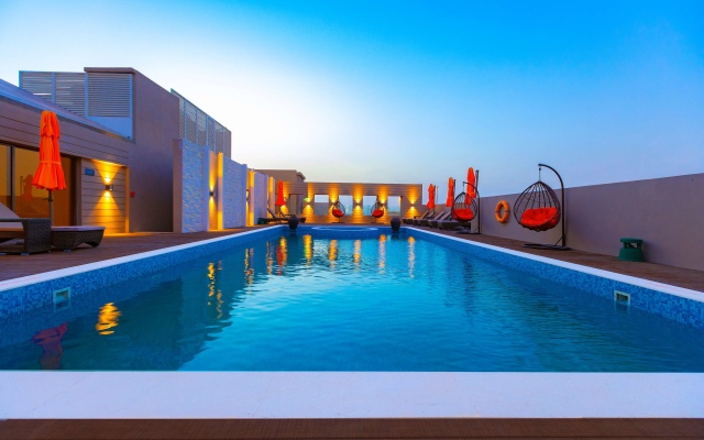 Four Points by Sheraton Production City, Dubai