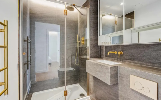 Elegant 3-bedroom Condo