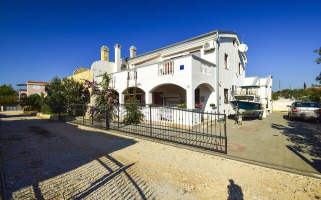 Apartments Lela Drage