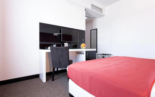 Nova City Hotel Signature Collection