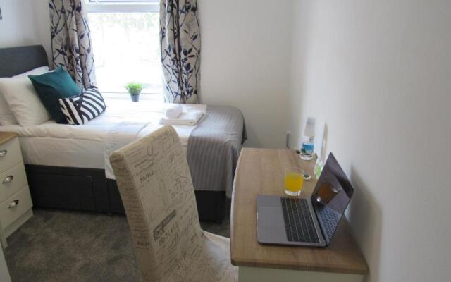 The Cambridge Suites -Tas Accommodations